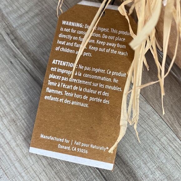 Dried Floral Arrangement/Decor   - Picture 3 of 4